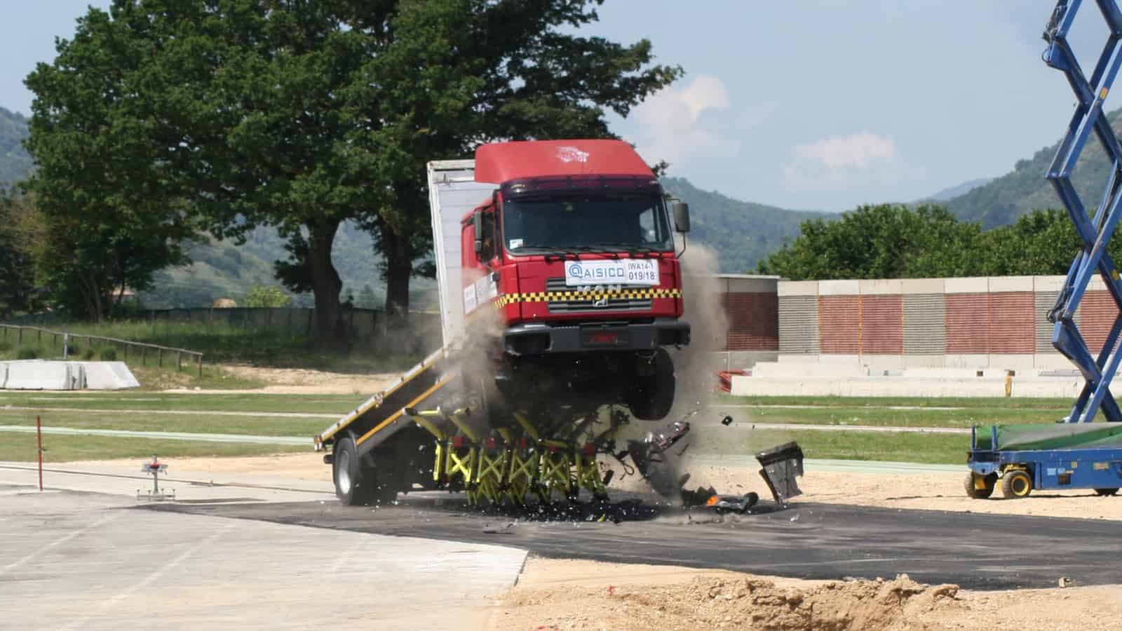 MVB 3X™ The Latest Modular vehicle barrier Mifram Barriers